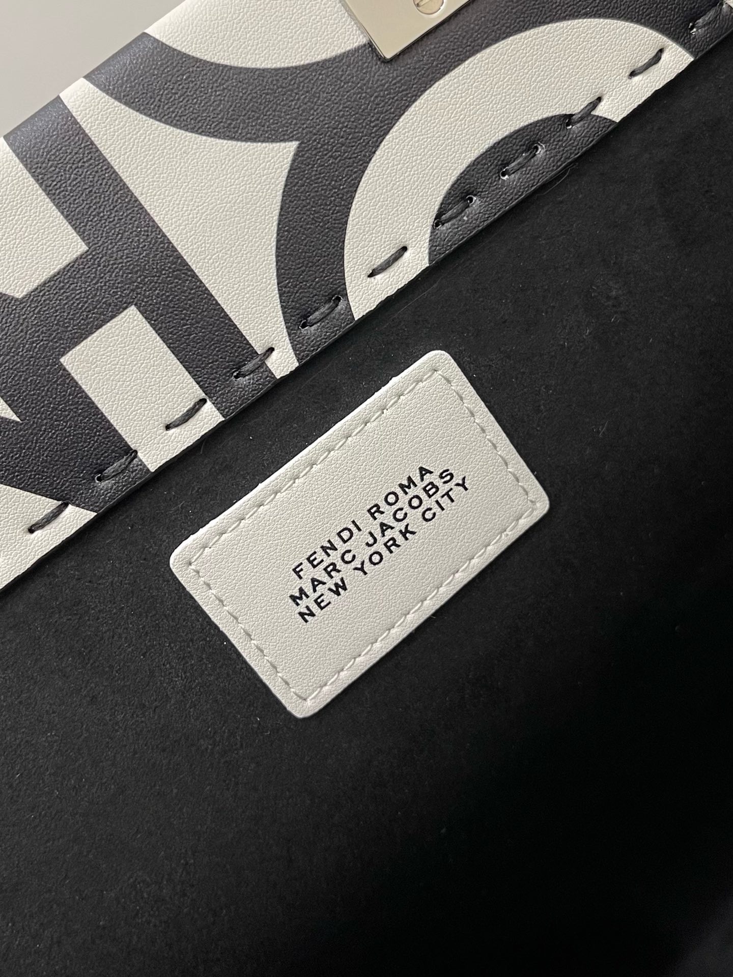 F**di sunshine tote-31x17x35cm