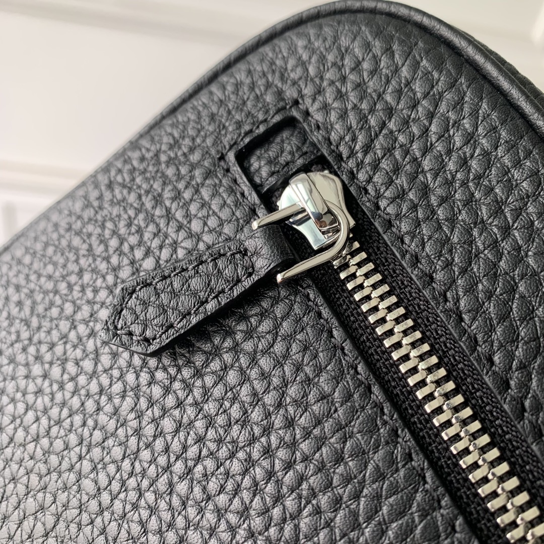 l**is V*t*n pochette kasai -25 x 15.5 x 6.5 cm