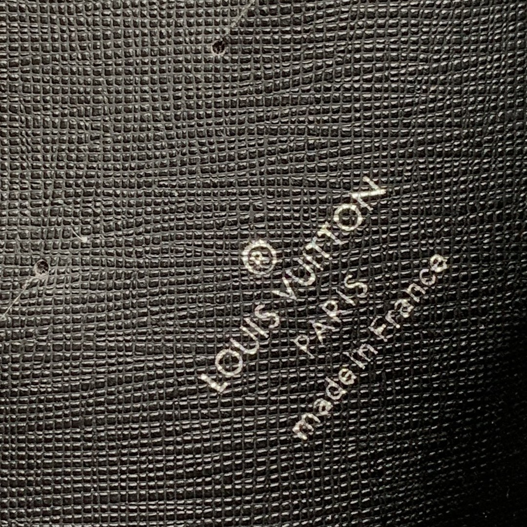 l**is V*t*n pochette kasai -25 x 15.5 x 6.5 cm