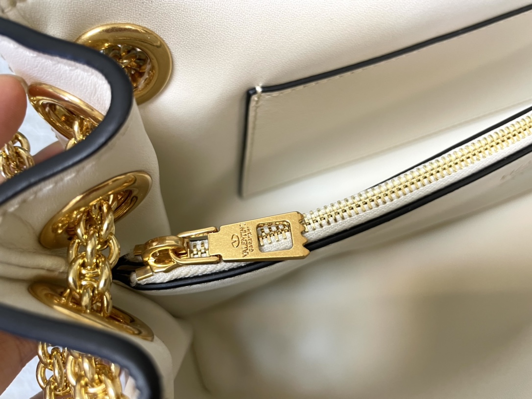 Valentino GaravaniStudSian-28*17*8CM