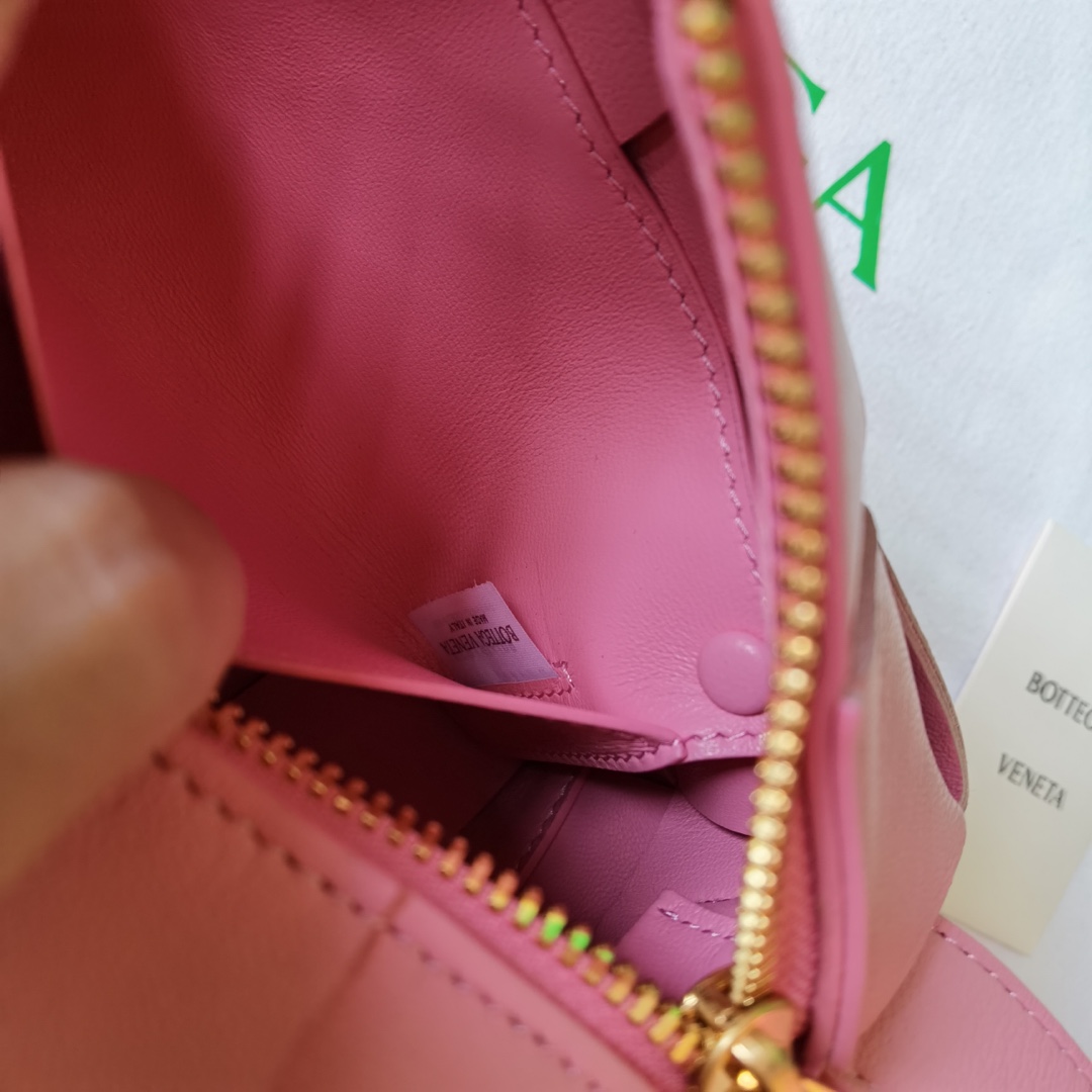 Bo*te*ga ve*ne*ta cassette bag-23.5x10x20cm