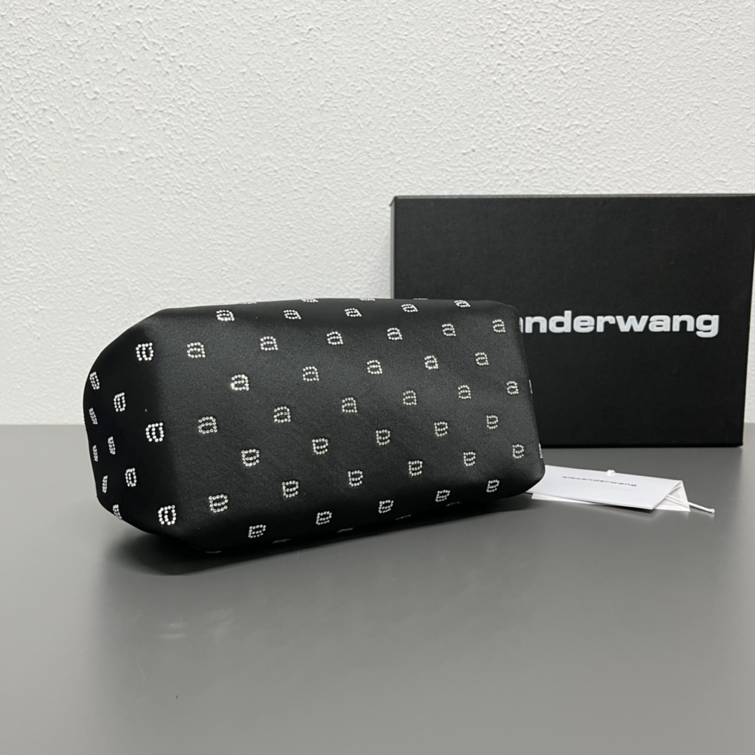 Bo*te*ga ve*ne*ta cassette bag-21cm