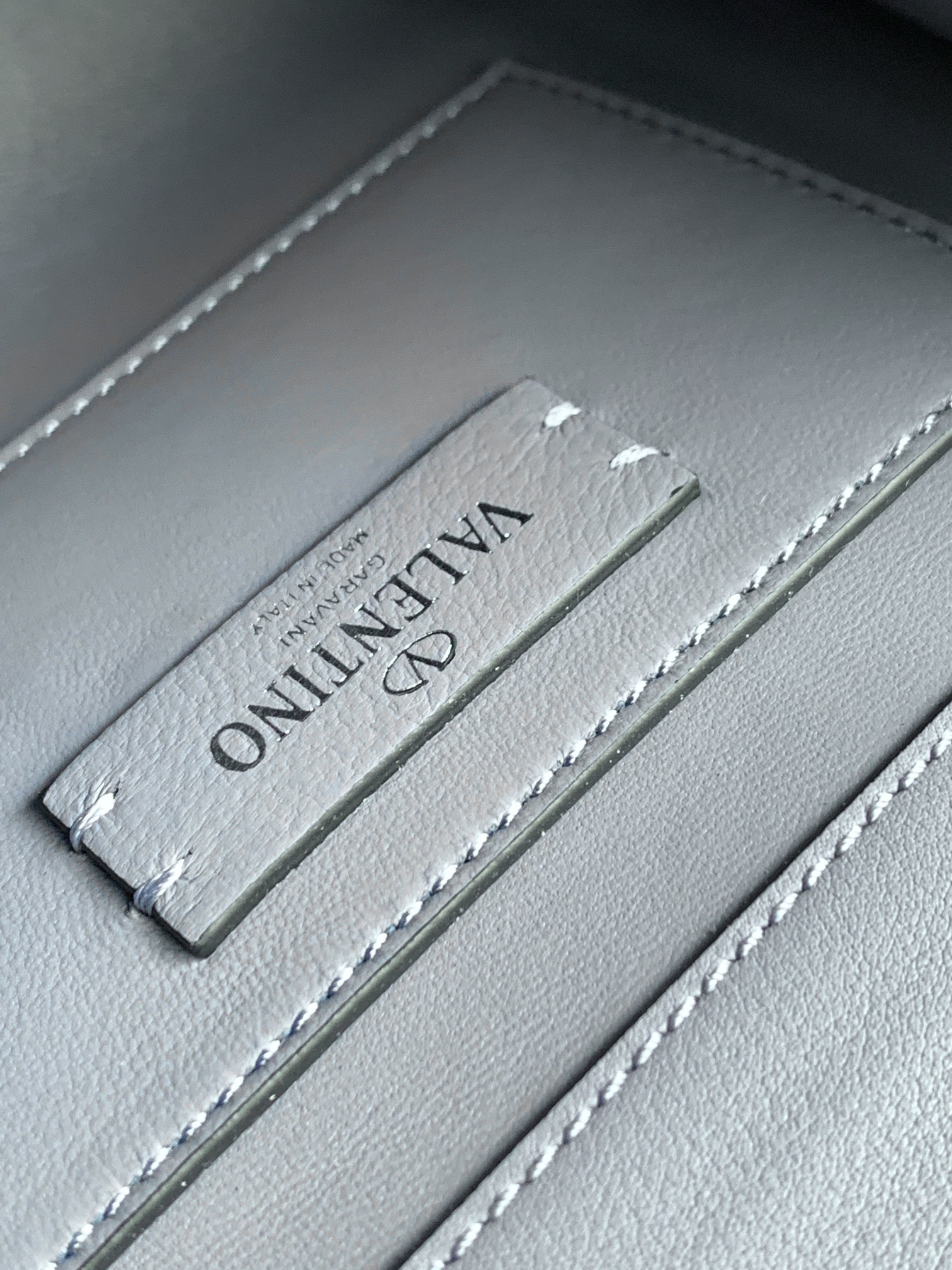 Valentino Garavani VSLING Bags-19*13*9 CM