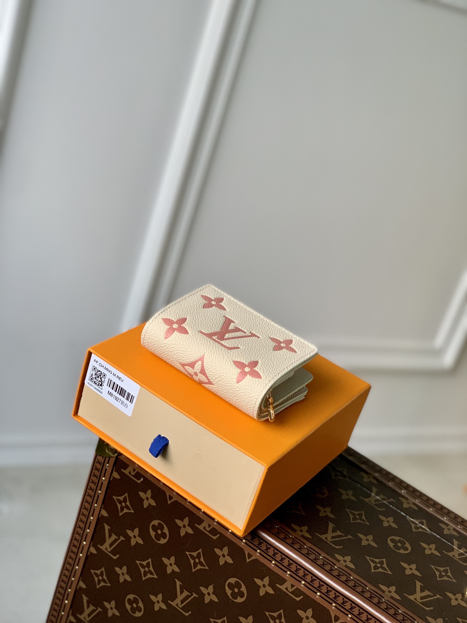 l**is V*t*n wallet m81927-11 x 8.5 x 3.5 cm