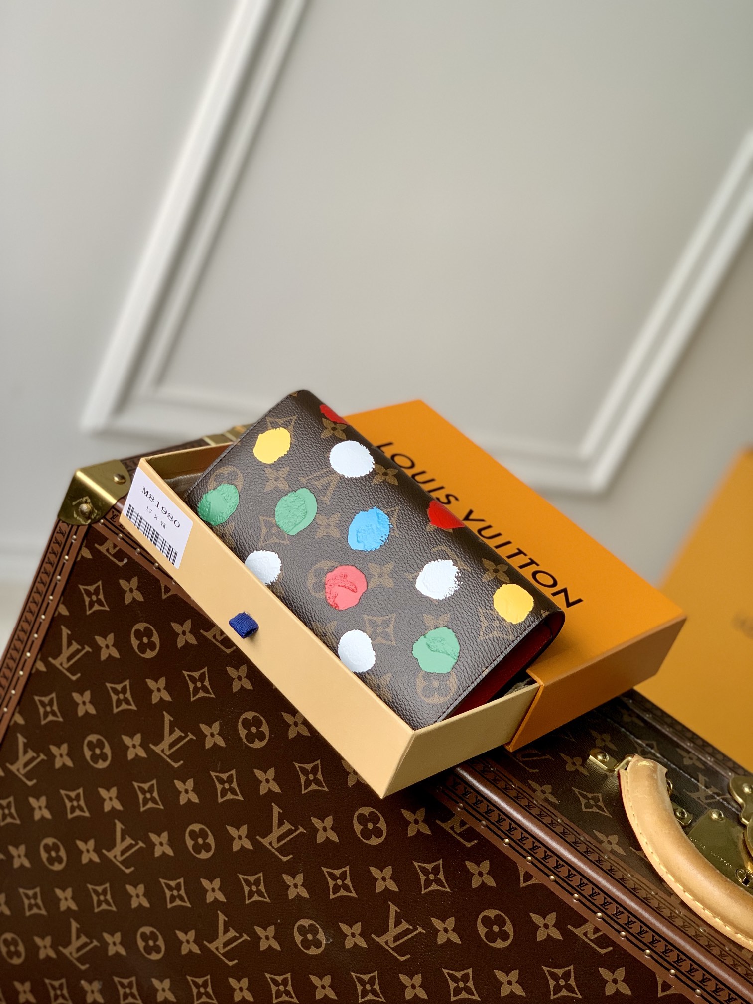 l**is V*t*n wallet m81980-19 x 10.5 x 2 cm