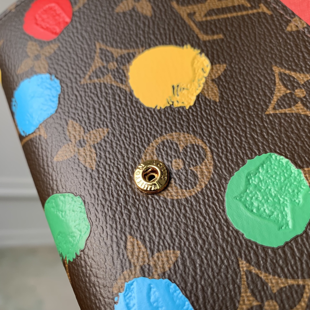 l**is V*t*n wallet m81980-19 x 10.5 x 2 cm