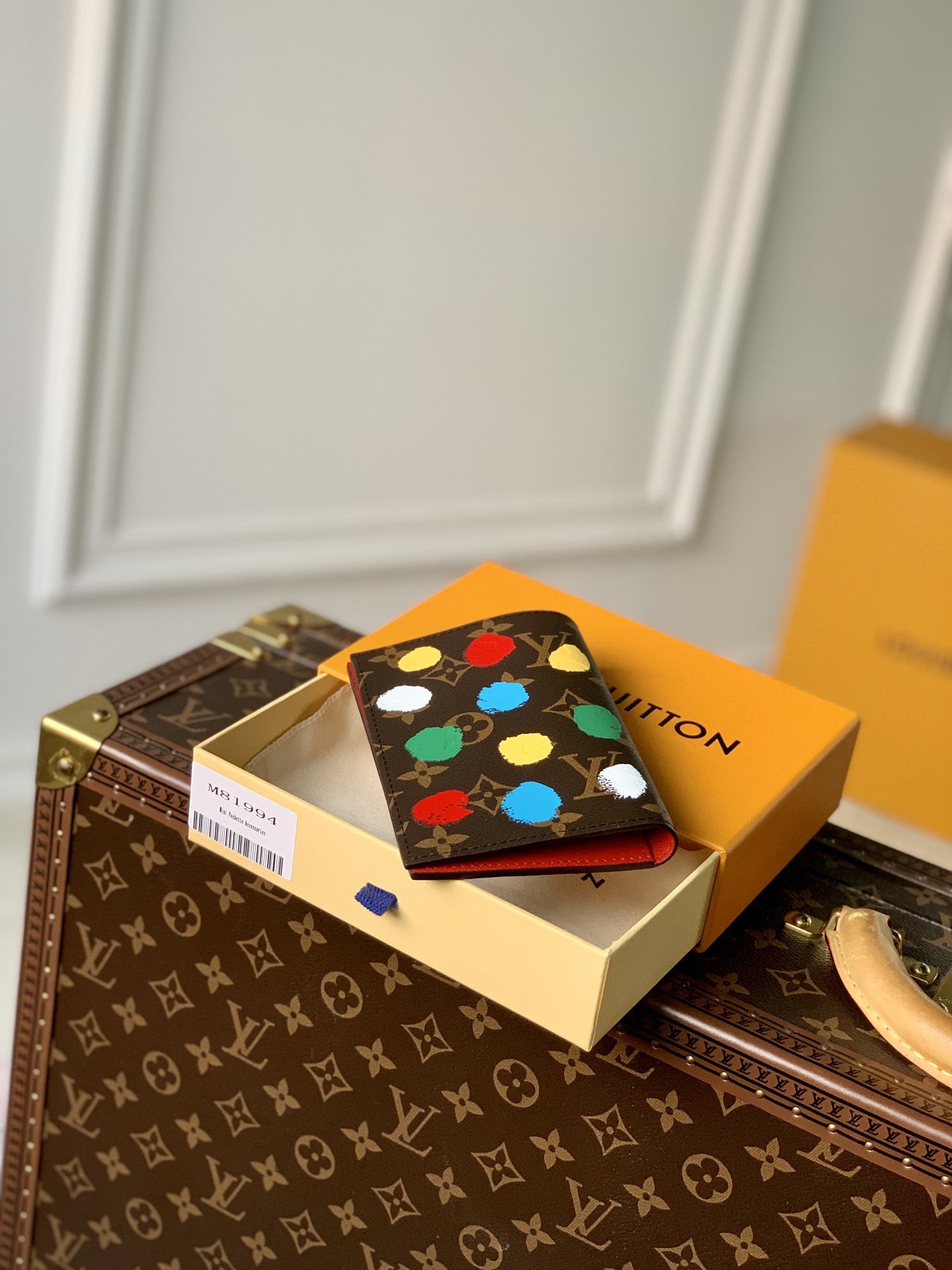 l**is V*t*n wallet-10.0 x 14.0 x 2.5cm