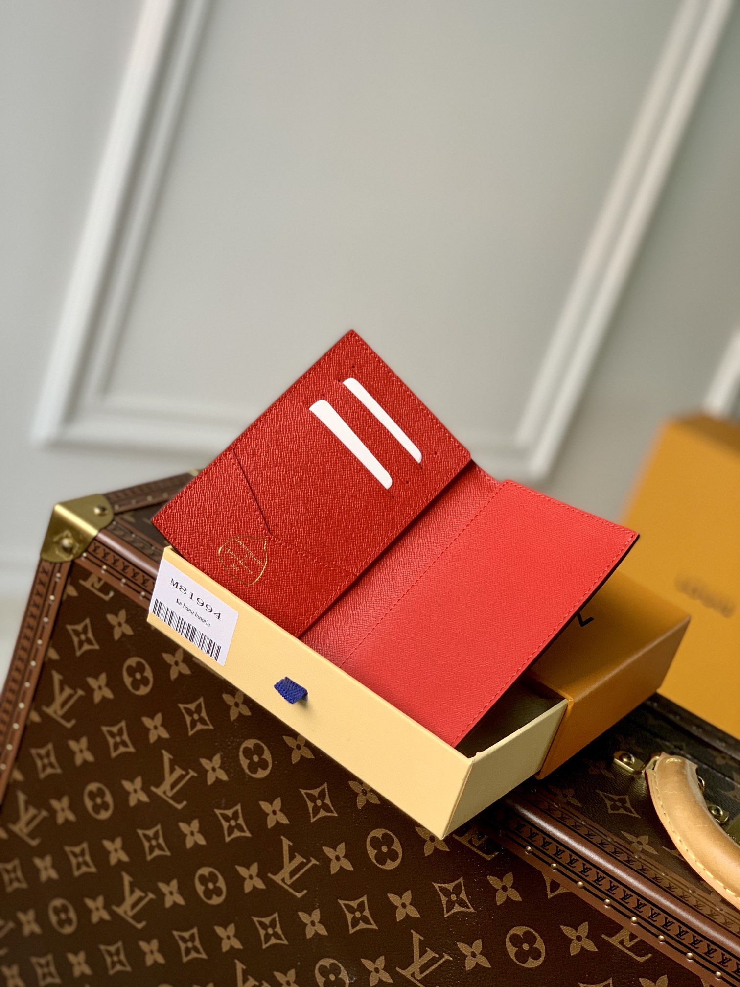 l**is V*t*n wallet-10.0 x 14.0 x 2.5cm