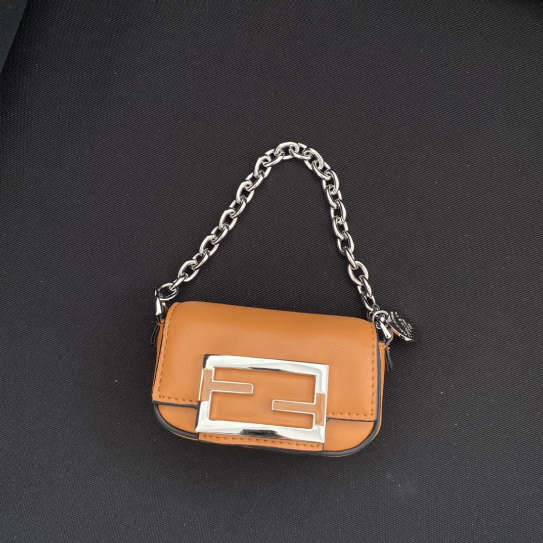 f**di&T*f*ny baguette bag-11×6.5×2.5cm