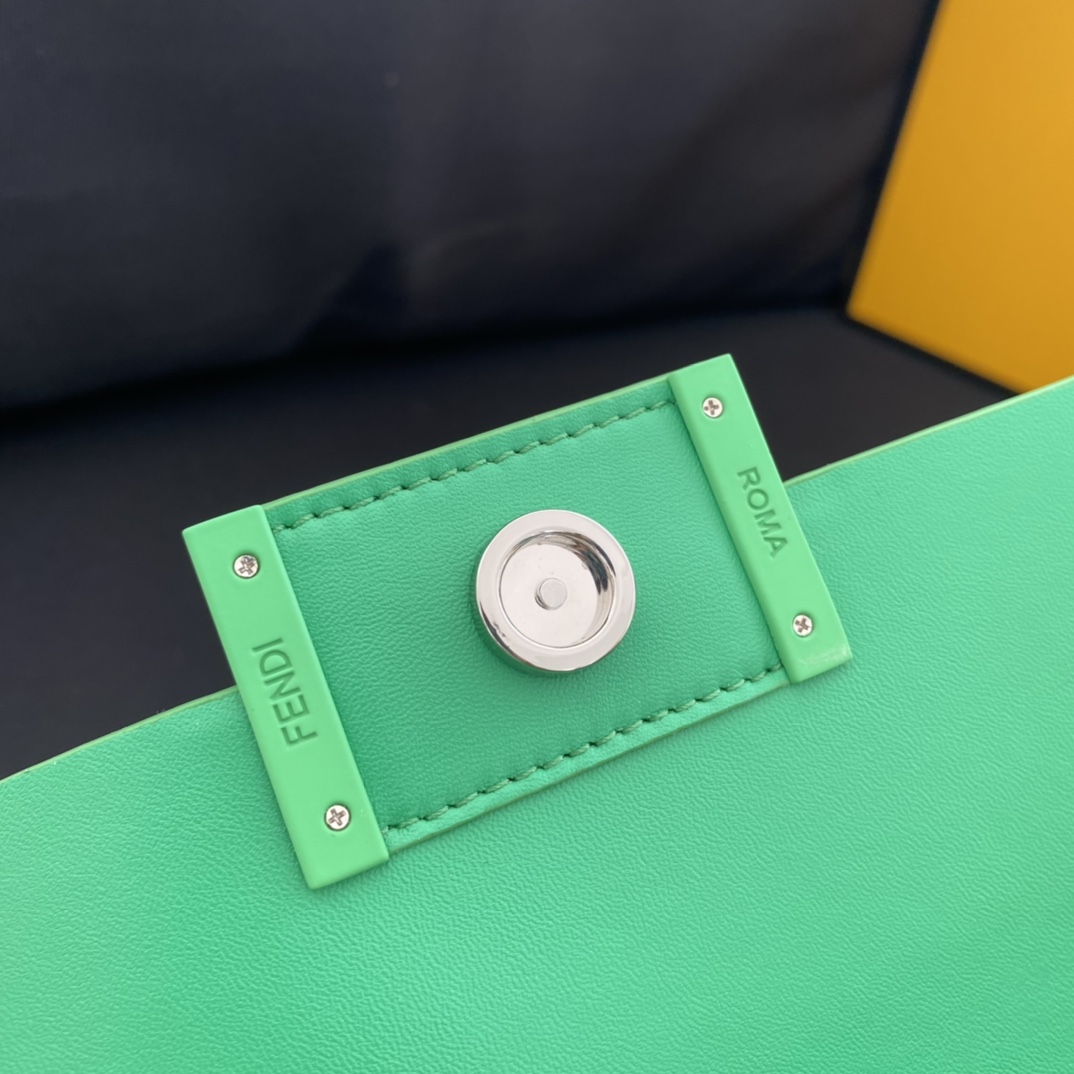 F**di baguette bag-19×14×4cm