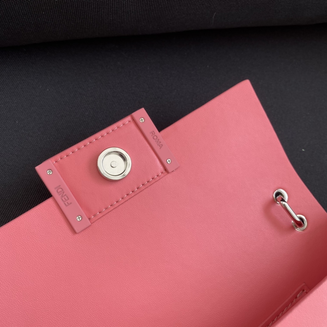 F**di baguette bag-19×14×4cm