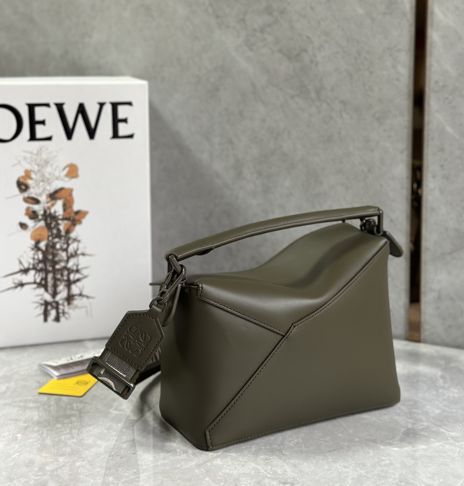 Loewe Puzzle Small Bag-24*10*14CM