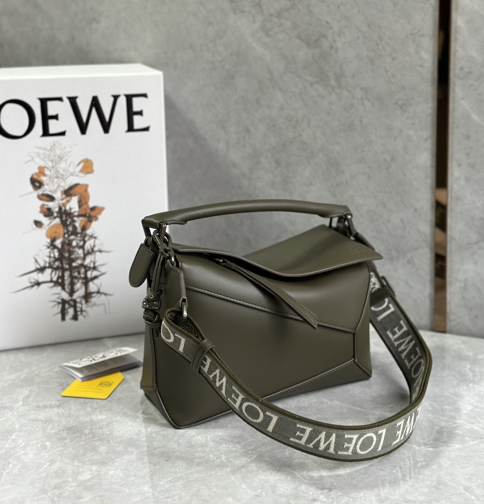 Loewe Puzzle Small Bag-24*10*14CM