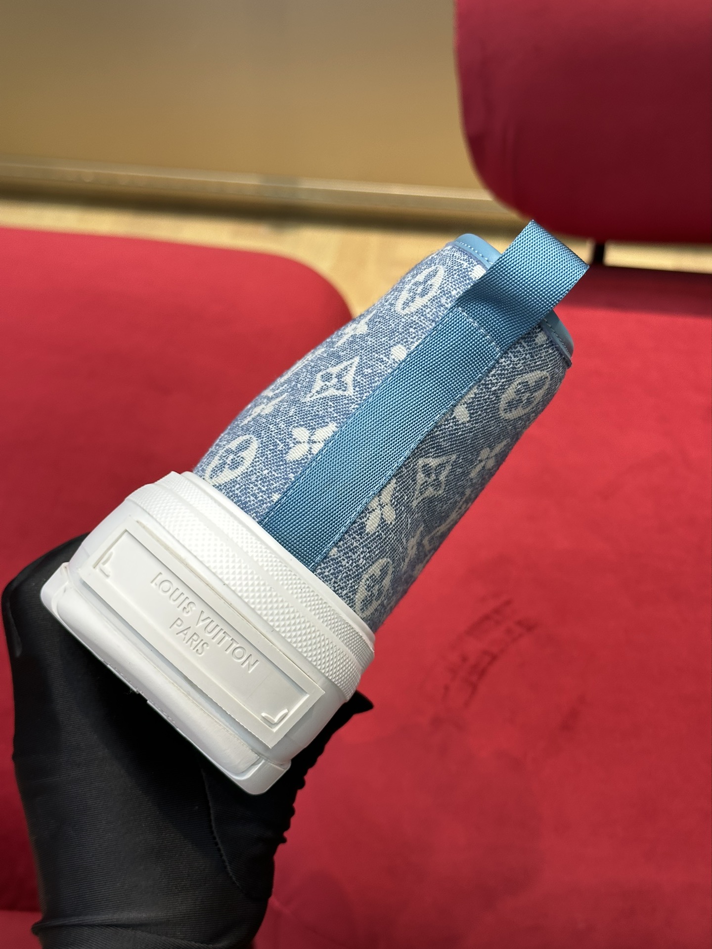 l**is V*t*n squad sneaker