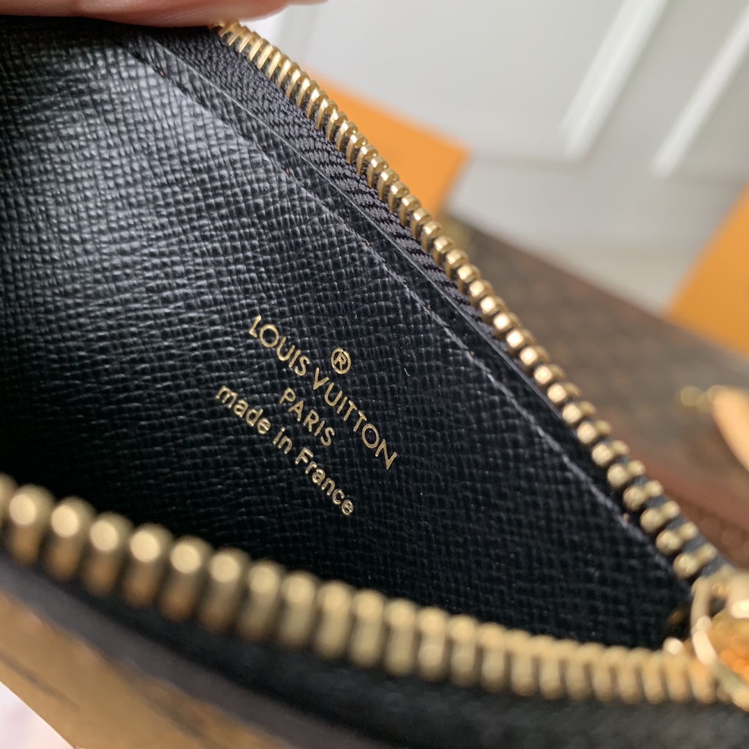 l**is V*t*n wallet-m81881-12 x 8 x 0.8cm