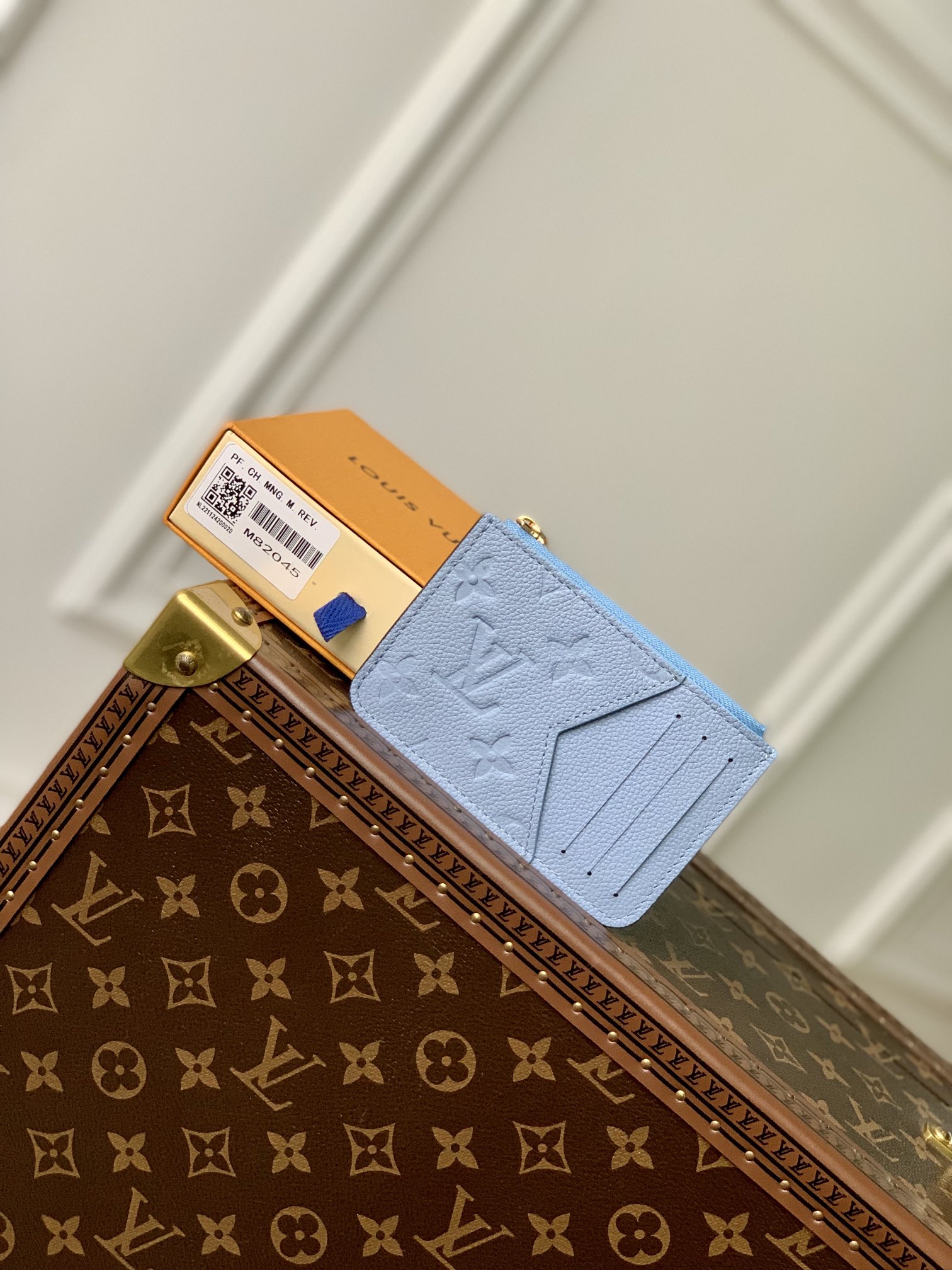 l**is V*t*n wallet-m81881-12 x 8 x 0.8cm