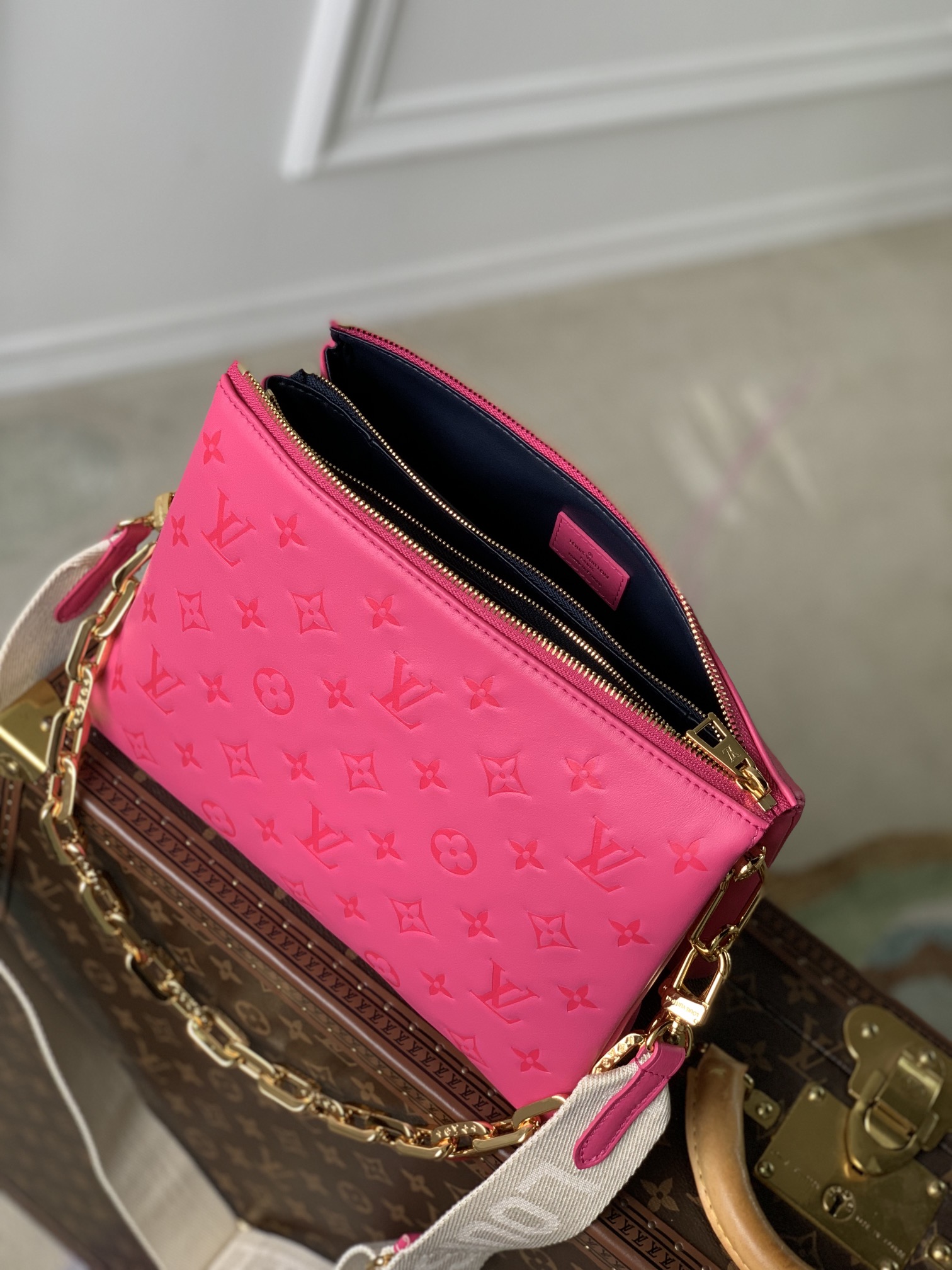 l**is V*t*n coussin handbags-26*20*12cm