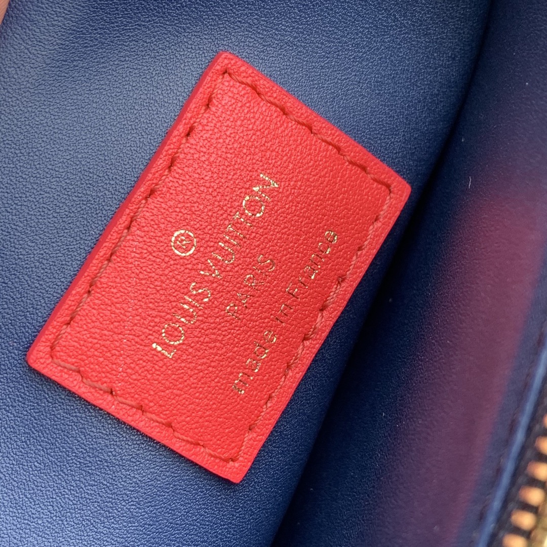 l**is V*t*n coussin handbags-26*20*12cm