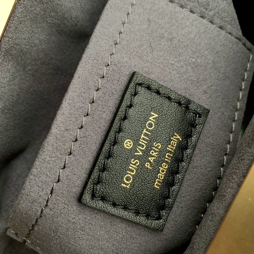 l**is V*t*n m46544 monogram clutch -28*14*10cm