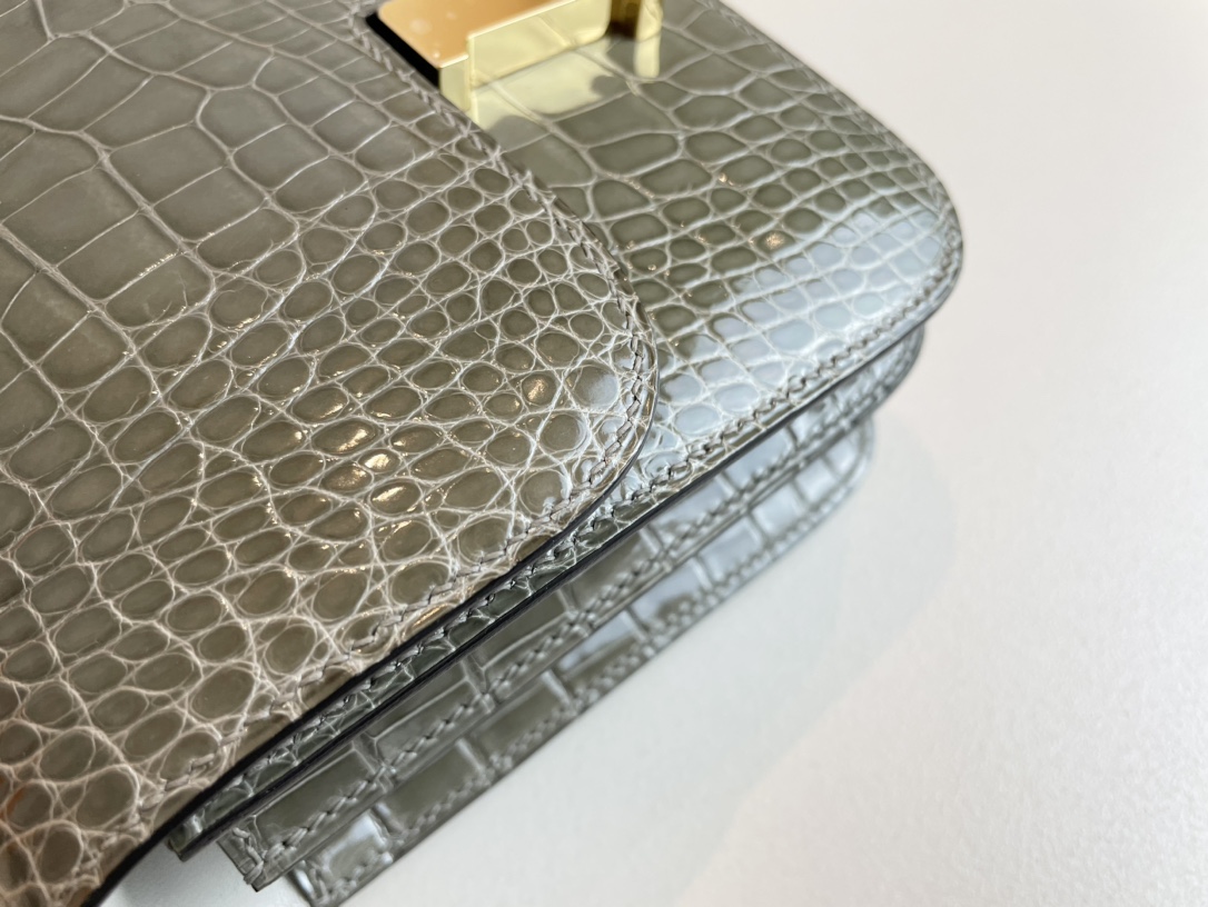 H**mes constance-19cm