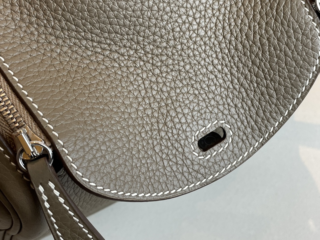 H**mes lindy 19-togo leather-19cm