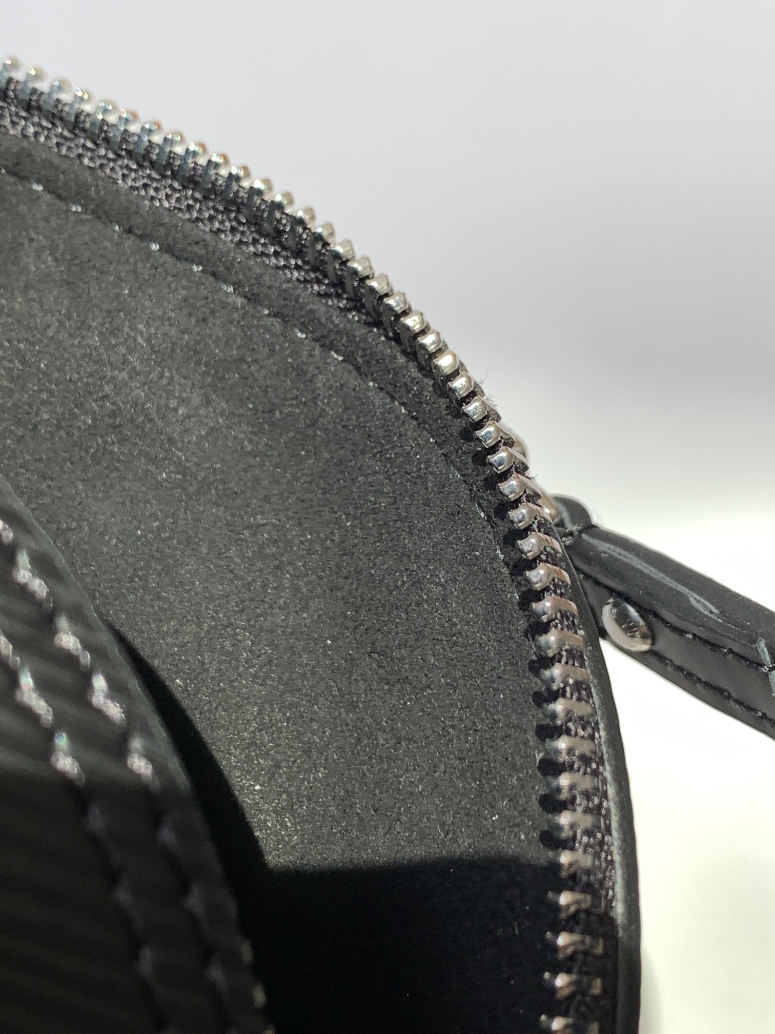 l**is V*t*n m41327 alma bb-25*19*12cm