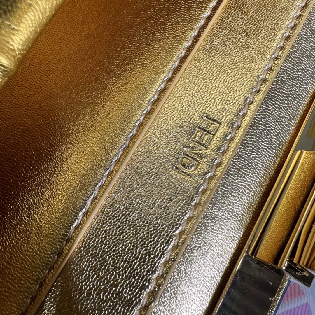 F**di peekaboo-27x21x9.5cm