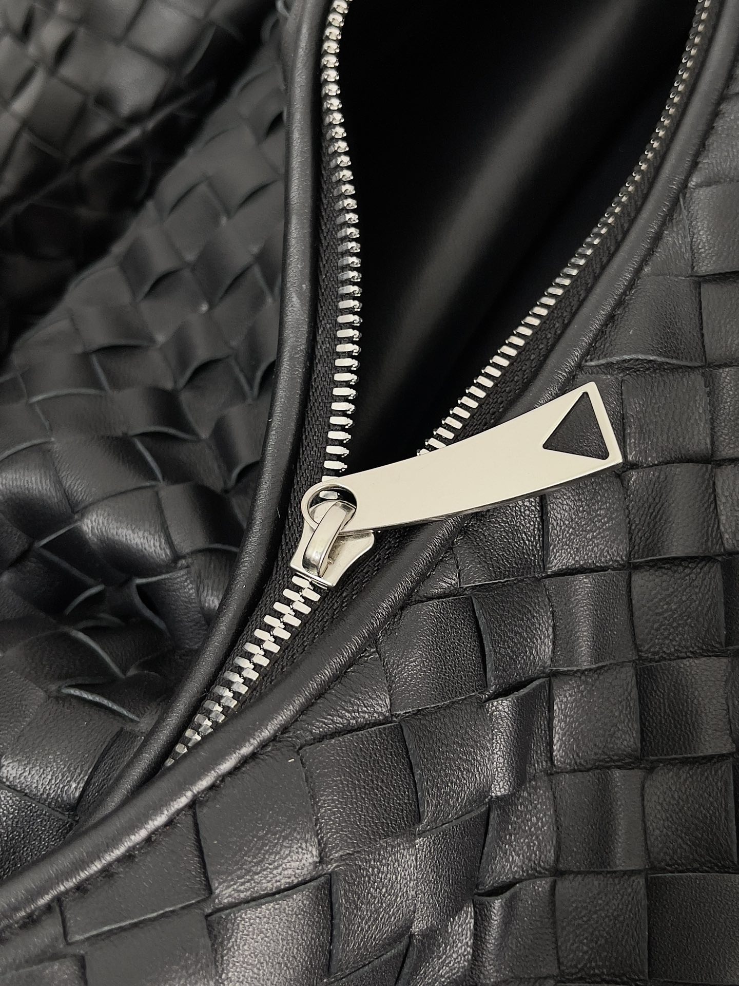 Bo*te*ga ve*ne*ta jodie tote-90*65*20cm