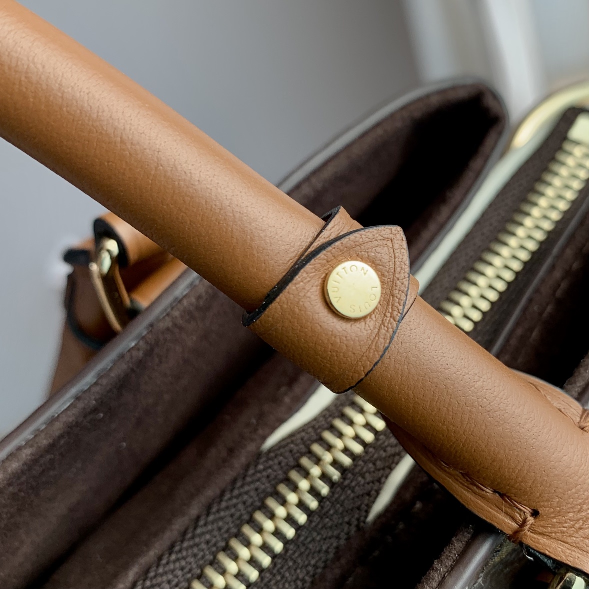 l**is V*t*n opéra bb handbag-26.0 x 18.0 x 15cm