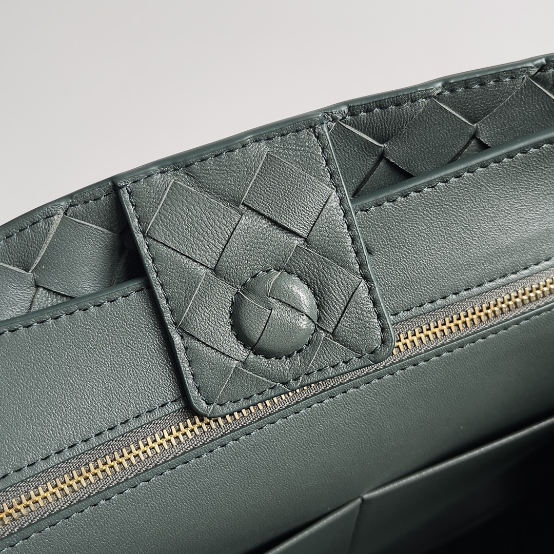 Bo*te*ga ve*ne*ta andiamo-32*24*12cm