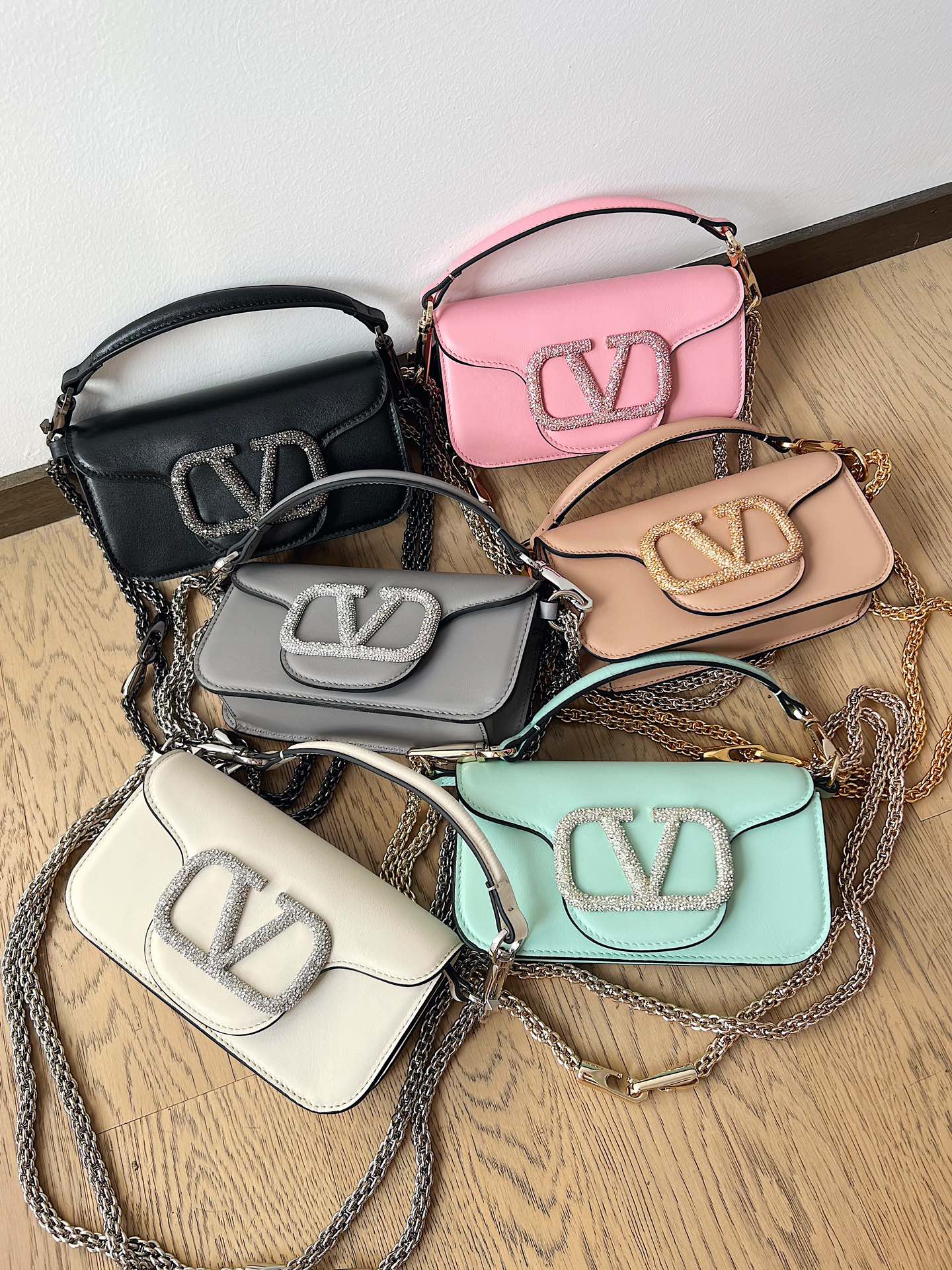 Valentino Garavani Signature Bag-20×11×5CM