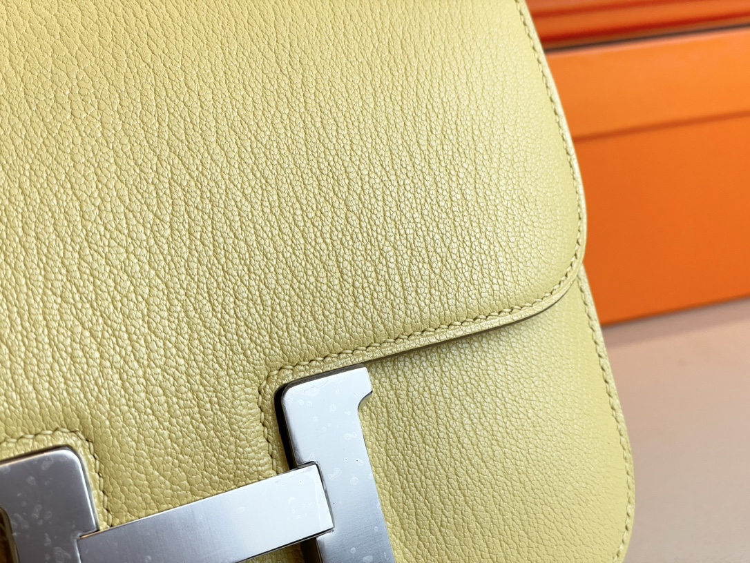 H**mes constance-19cm