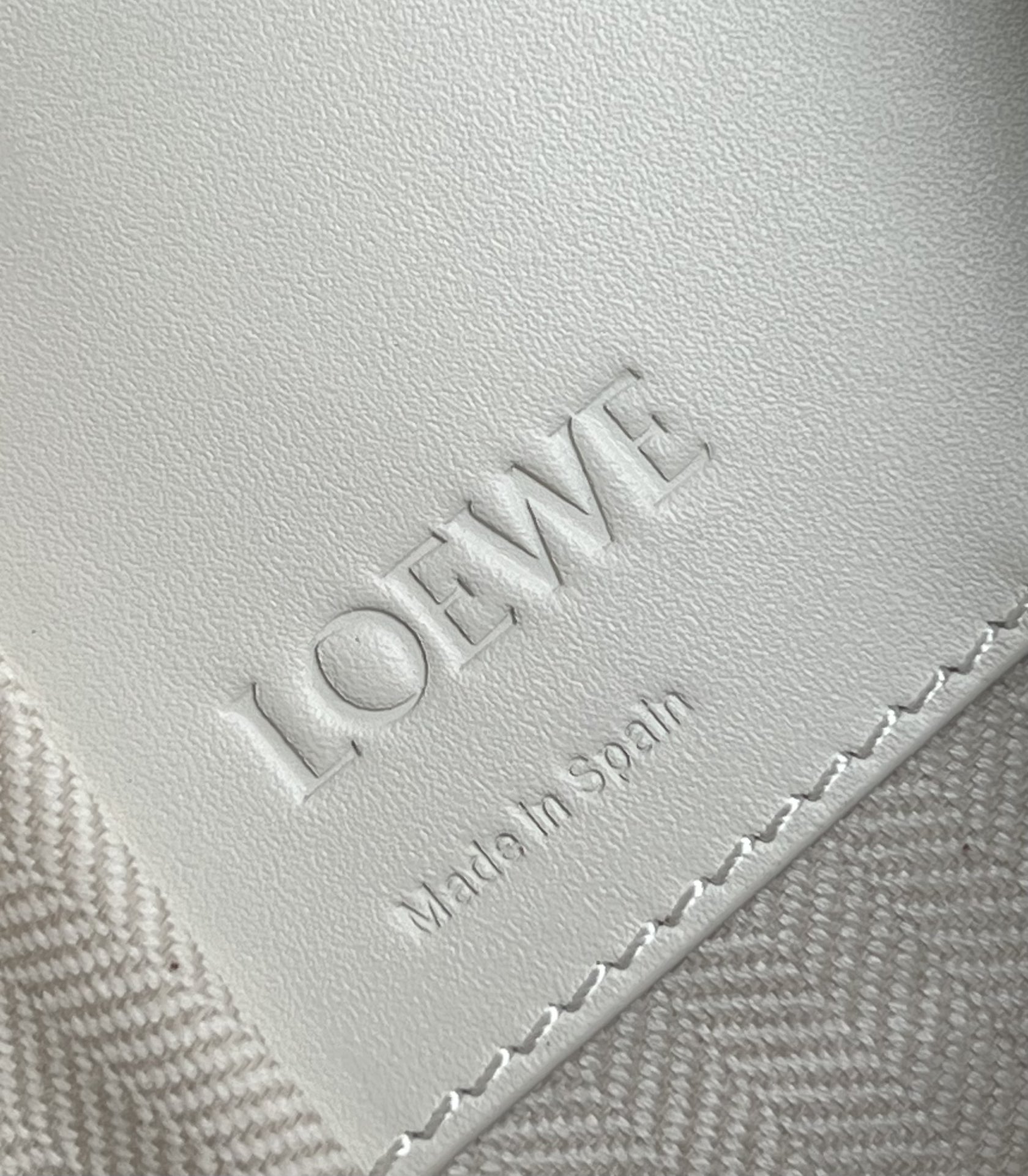 Loewe Hammock Bag-19.5*14.4*20.8CM