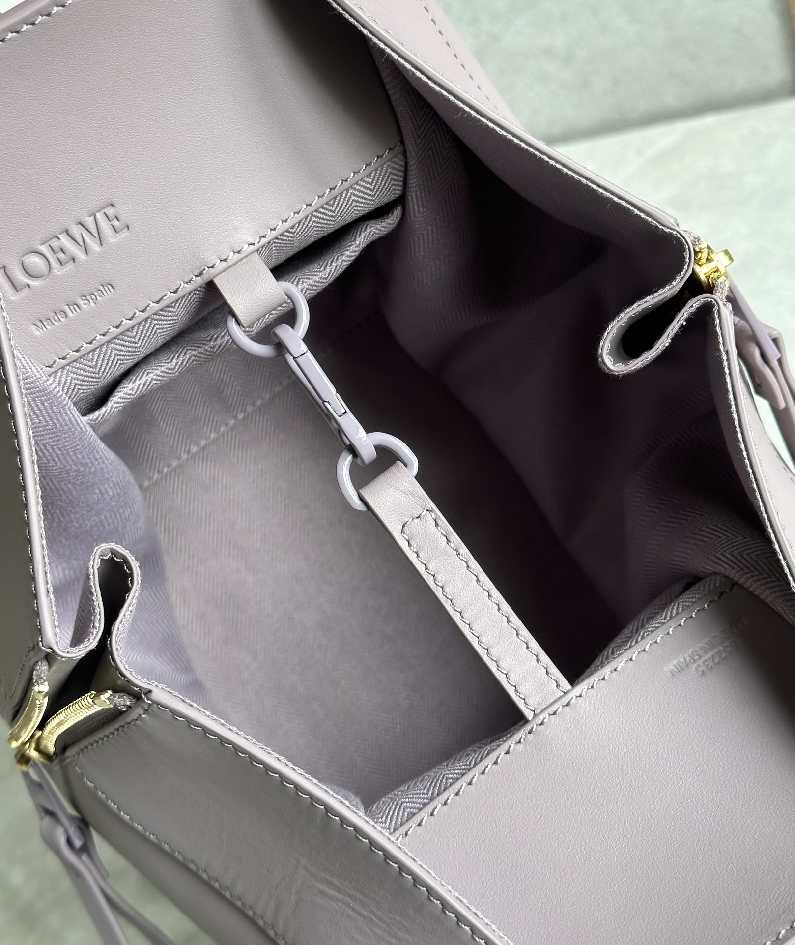 Loewe Hammock Bag-19.5*14.4*20.8CM