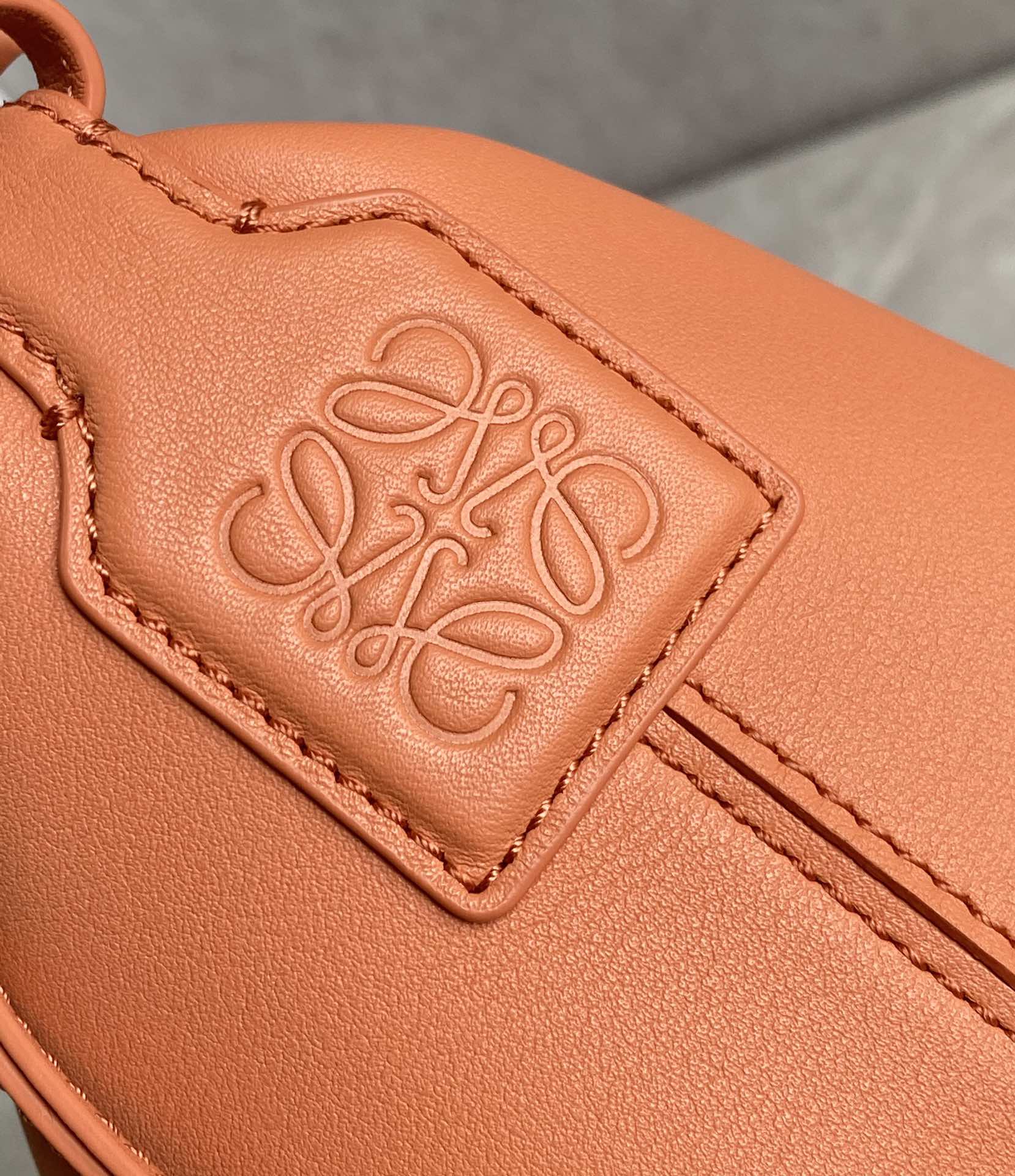 Loewe Cubi Bag-20.5×17×12.5CM