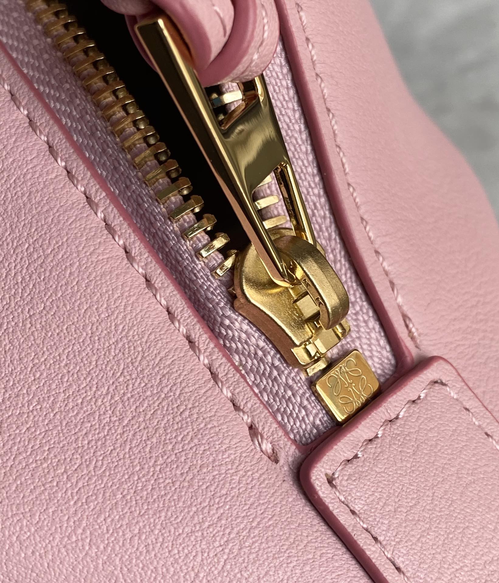 Loewe Cubi Bag-20.5×17×12.5CM