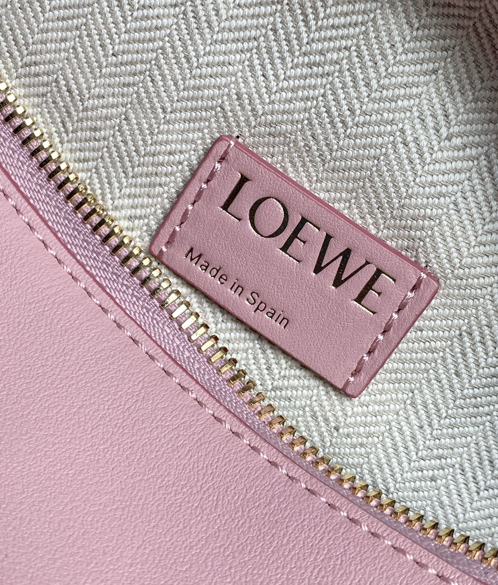 Loewe Cubi Bag-20.5×17×12.5CM