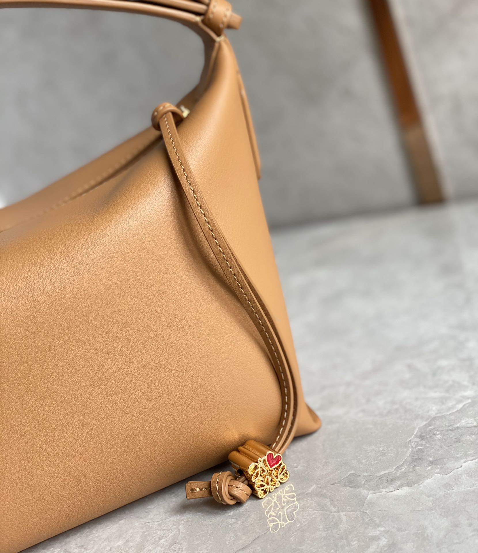 Loewe Cubi Bag-20.5×17×12.5CM