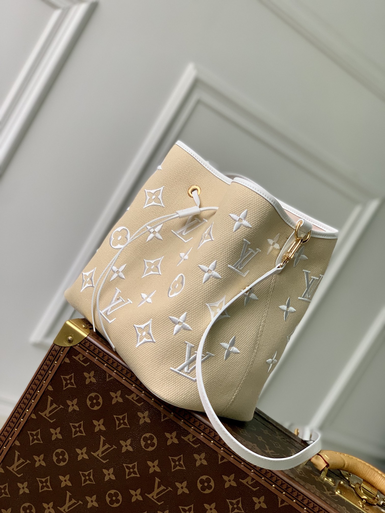 l**is V*t*n néonoé bucket bag -m23080-26x22x27cm