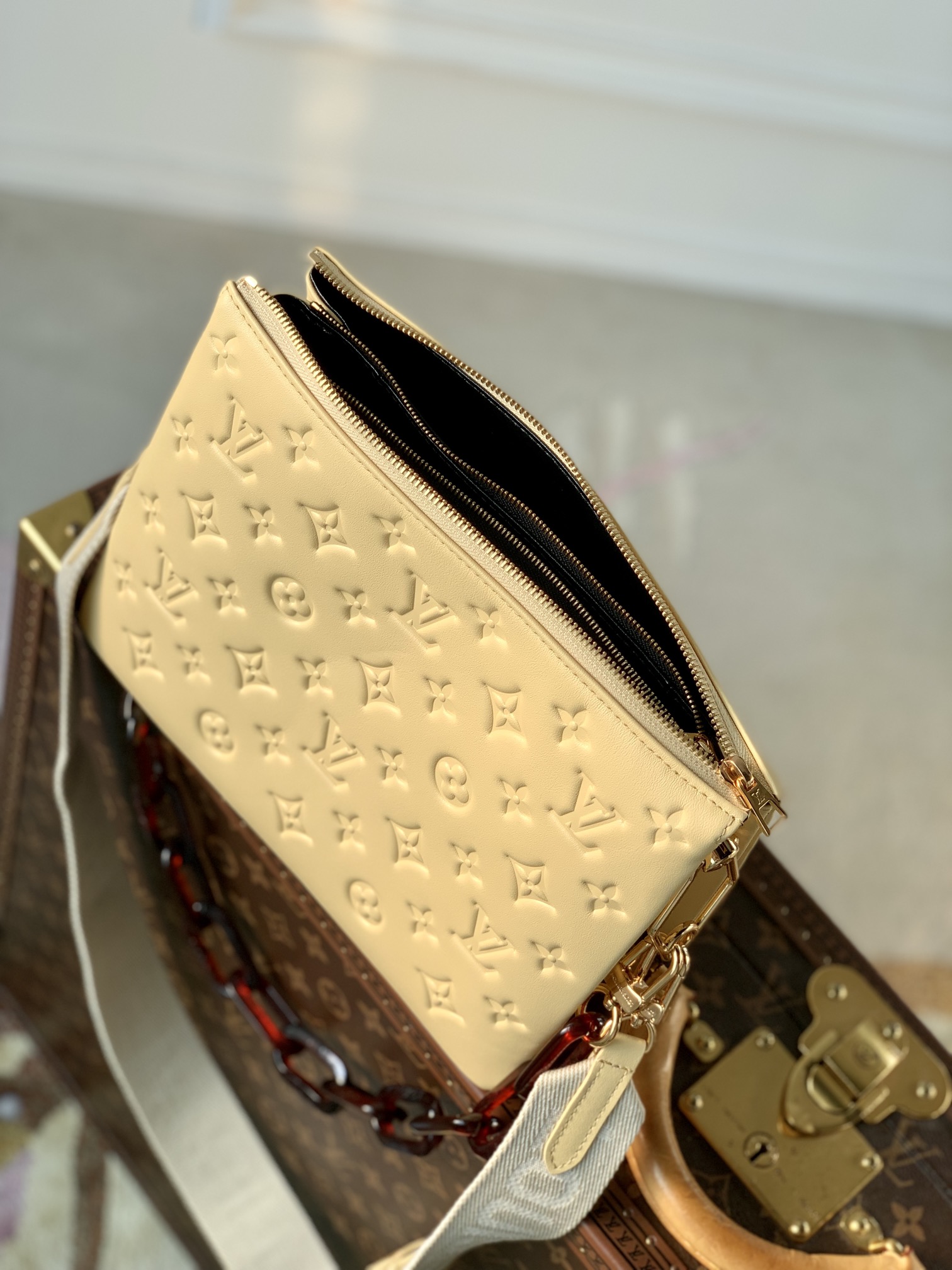 l**is V*t*n coussin handbags-26*20*12cm