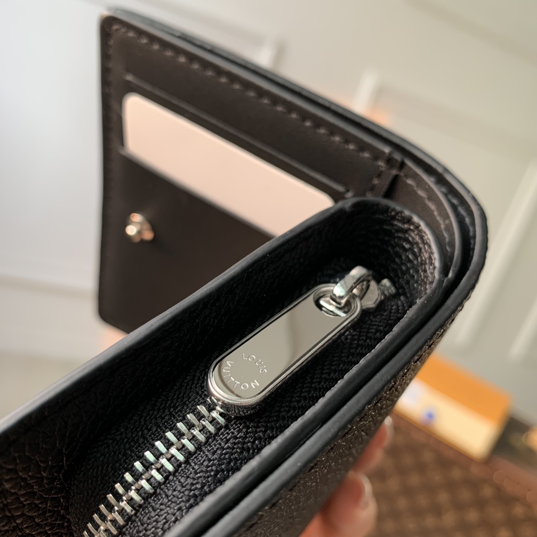 l**is V*t*n wallet-m80817-11×8.5×3.5cm