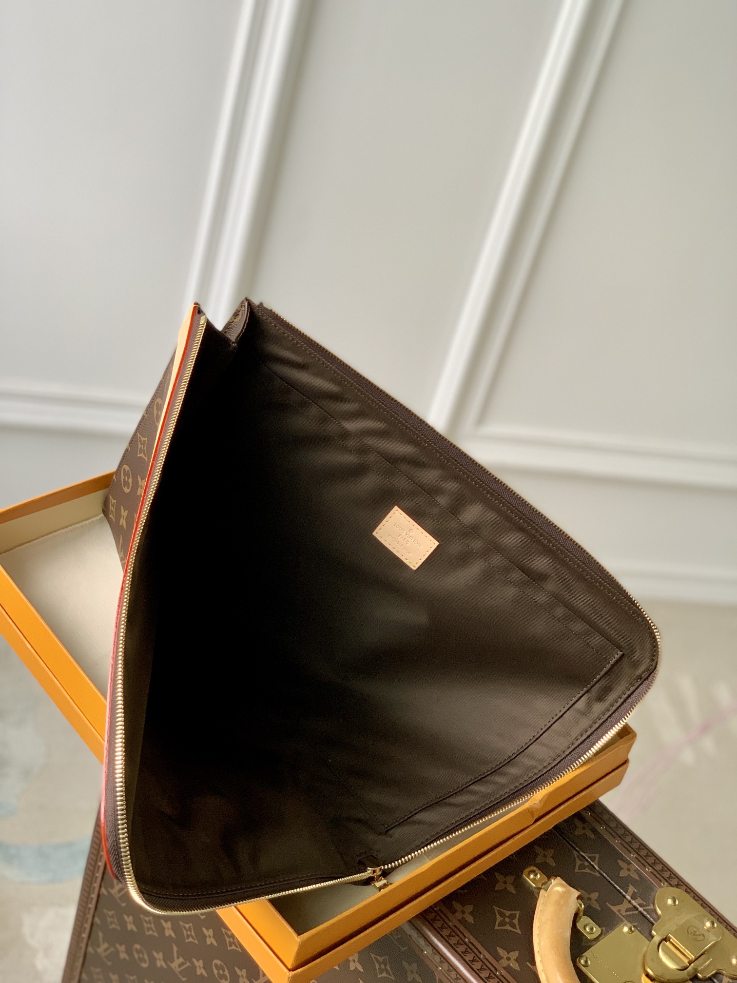 l**is V*t*n pochette jour-m82540-35 x 25 x 2.8cm