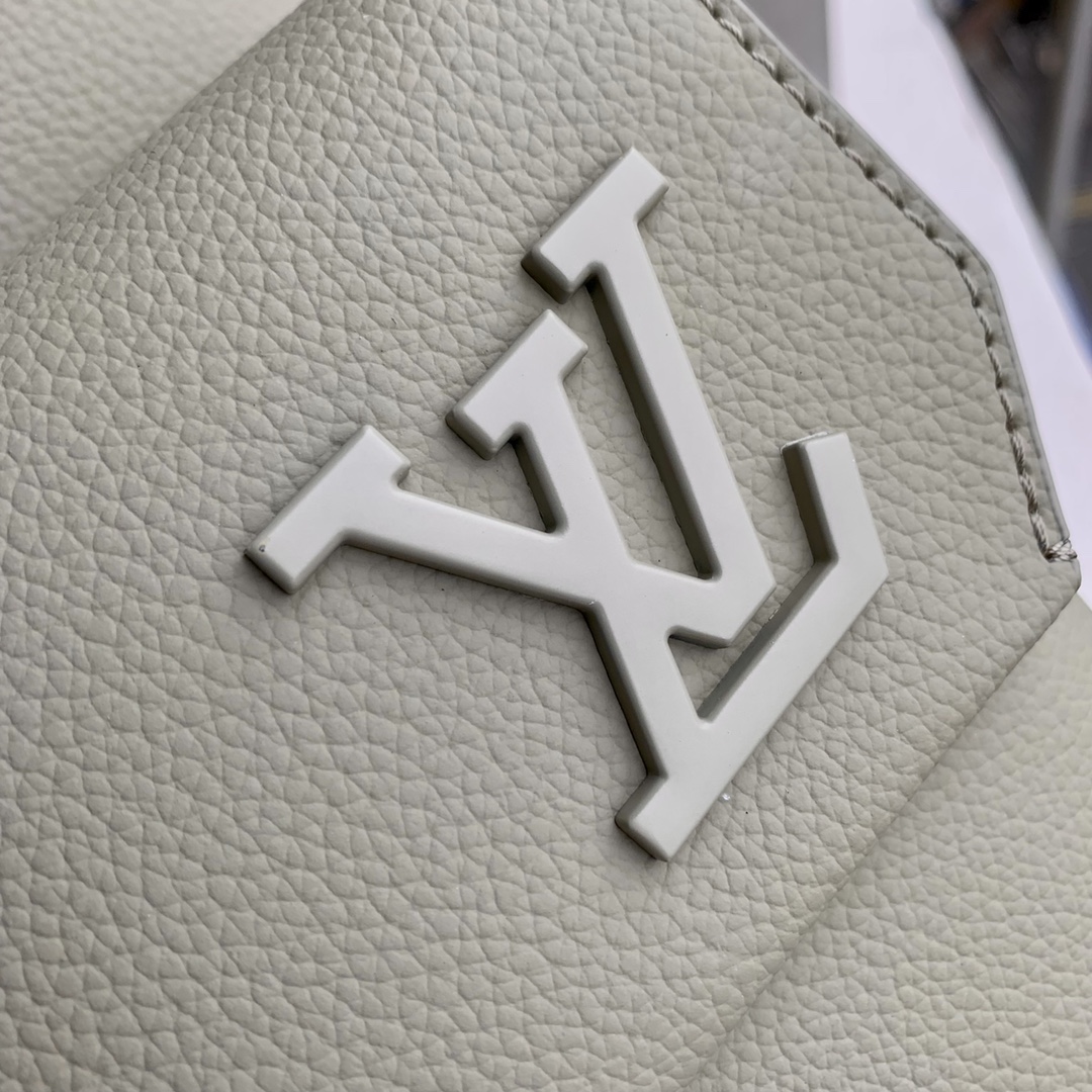 l**is V*t*n aerogram backpack m22503-43*30*14cm