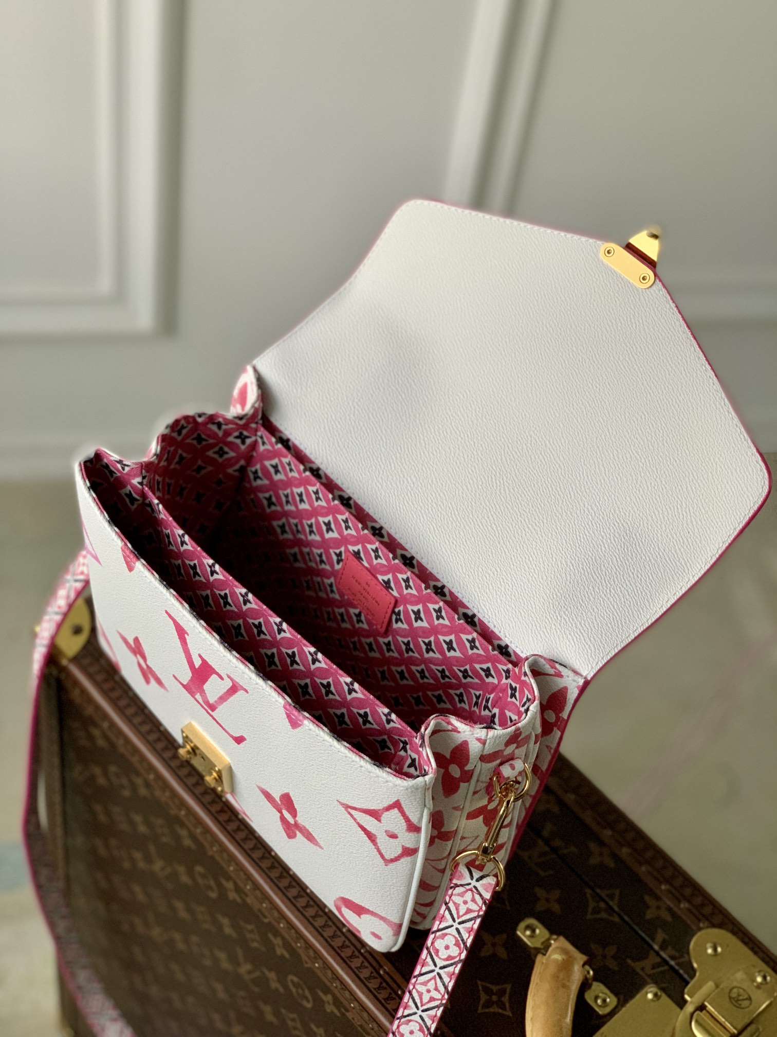 l**is V*t*n pochette metis handbags-25*19*7cm