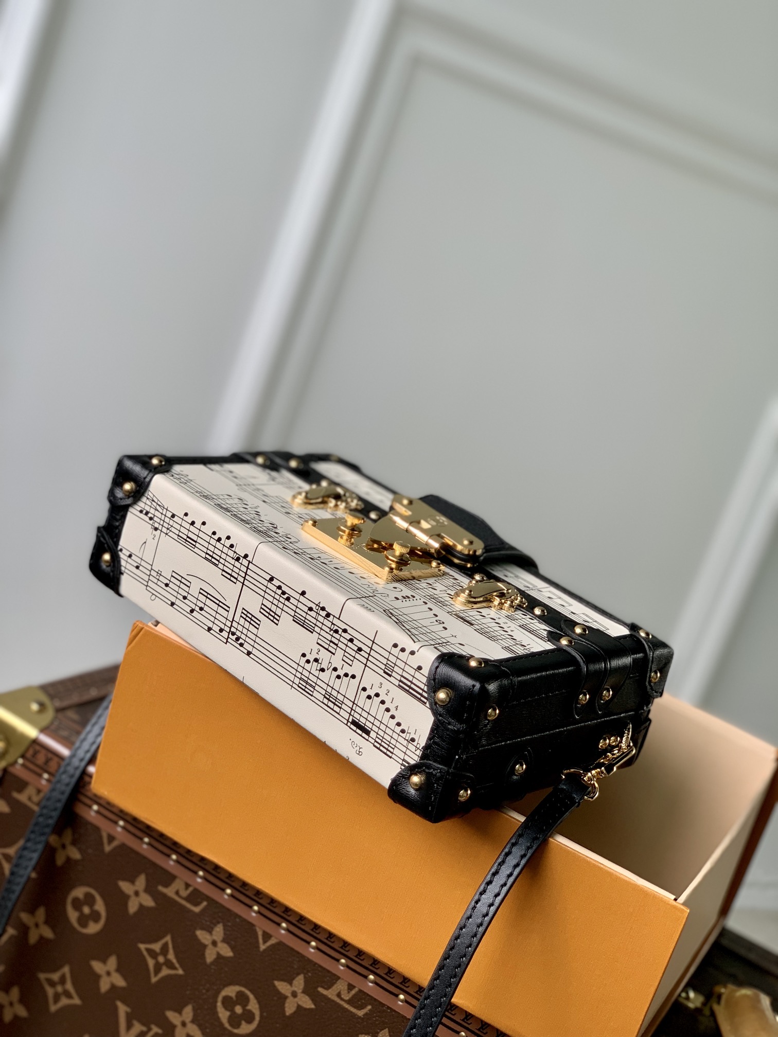 l**is V*t*n petite malle handbags-m22895-21 x 14 x 6cm