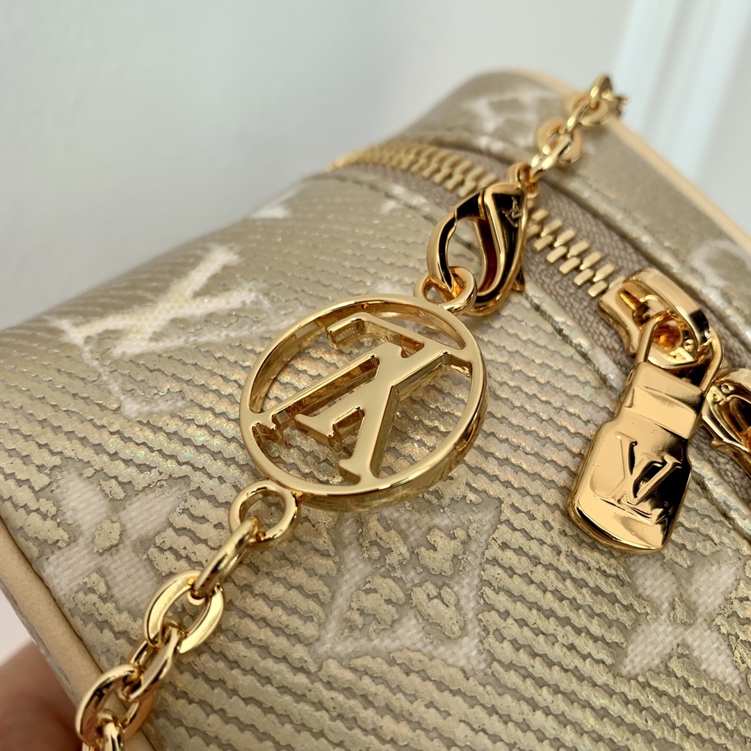 l**is V*t*n micro vanity-11*10*8cm