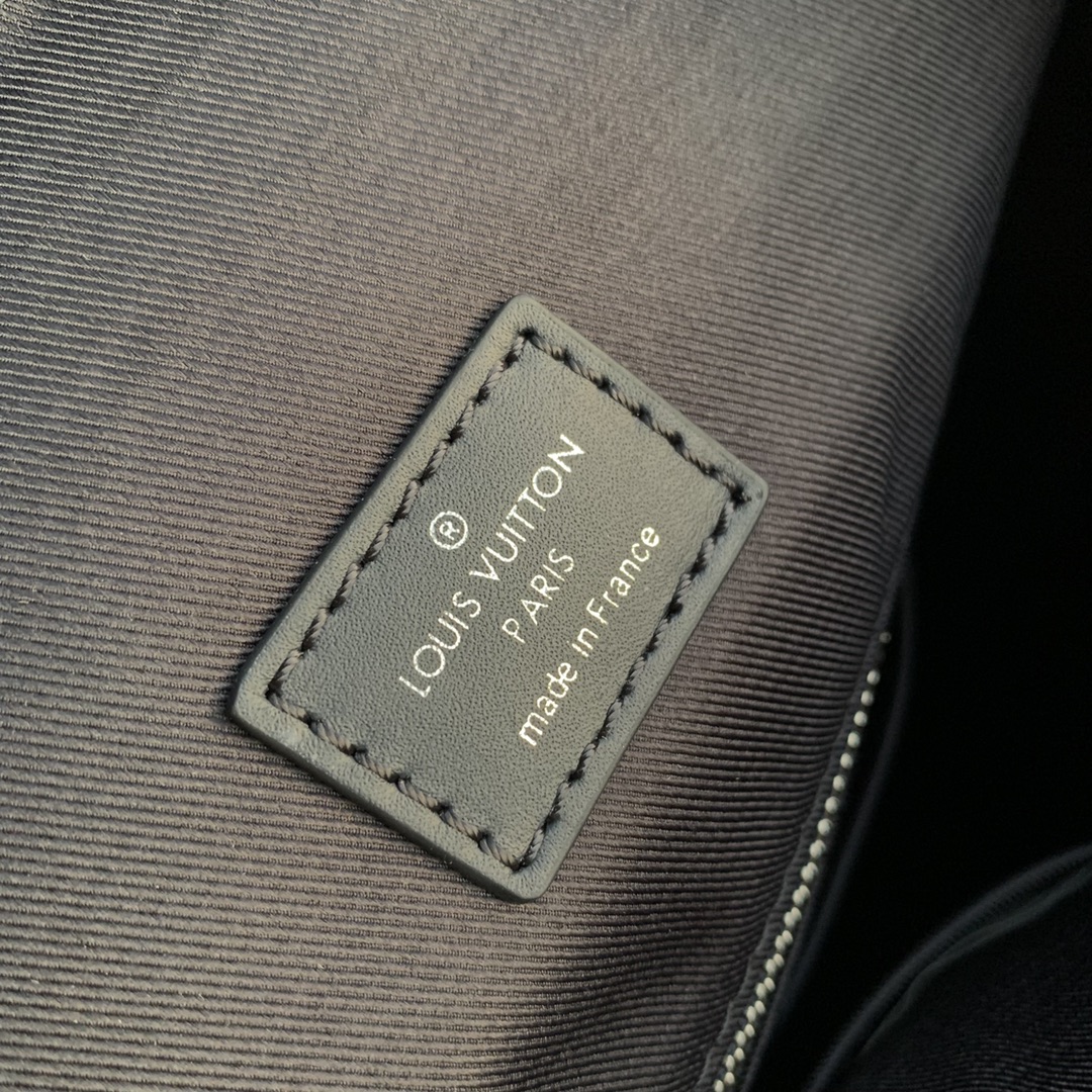 l**is V*t*n x yk christopher backpack m21978-38*44*21cm