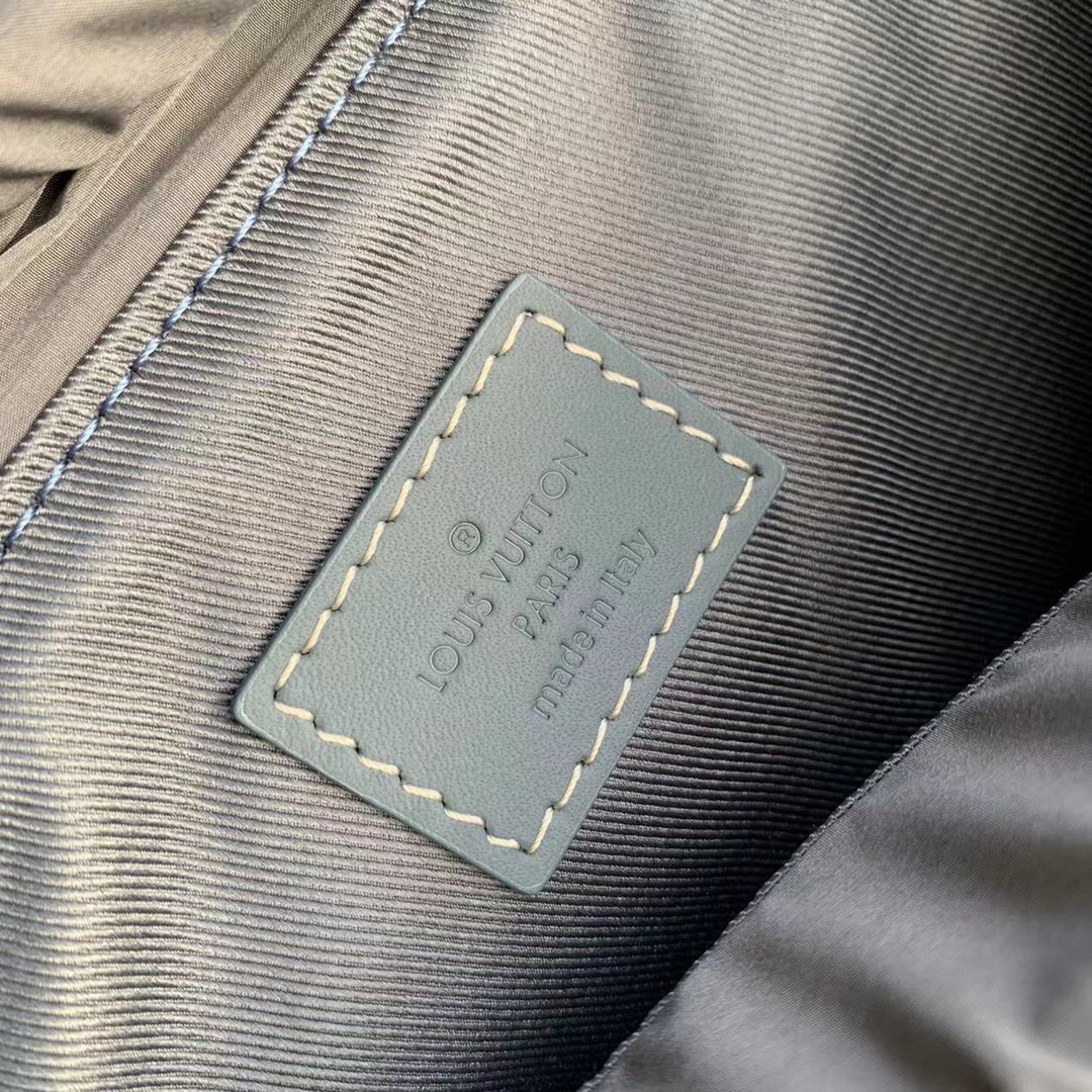 l**is V*t*n montsouris backpack-m22534-32*40*19cm