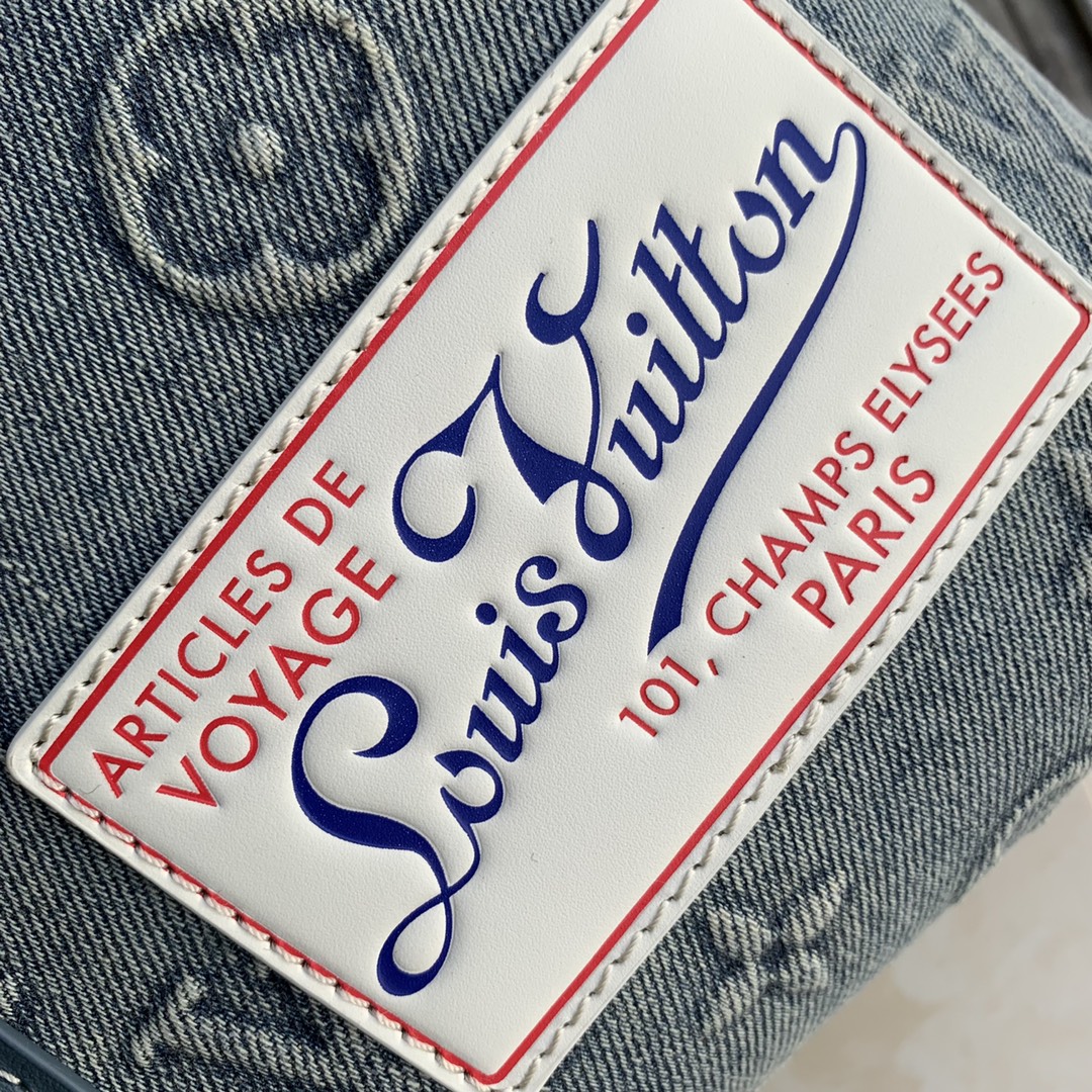 l**is V*t*n week-end tote -38.5*29*11cm