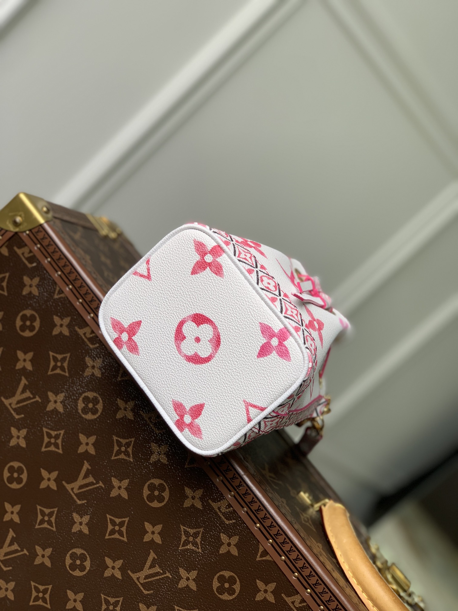 l**is V*t*n nano noé-13*16*10cm